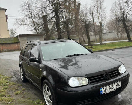 Черный Фольксваген Гольф, объемом двигателя 1.9 л и пробегом 400 тыс. км за 3400 $, фото 1 на Automoto.ua
