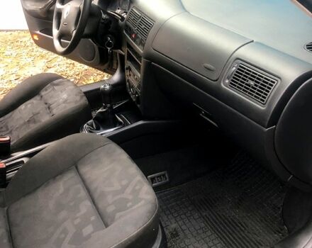 Чорний Фольксваген Гольф, об'ємом двигуна 1.4 л та пробігом 223 тис. км за 4700 $, фото 11 на Automoto.ua