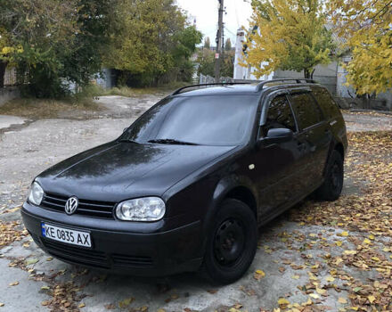 Черный Фольксваген Гольф, объемом двигателя 1.6 л и пробегом 311 тыс. км за 5000 $, фото 4 на Automoto.ua