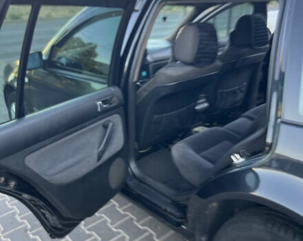 Черный Фольксваген Гольф, объемом двигателя 1.9 л и пробегом 500 тыс. км за 3800 $, фото 8 на Automoto.ua