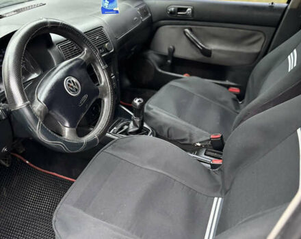 Черный Фольксваген Гольф, объемом двигателя 1.9 л и пробегом 400 тыс. км за 3400 $, фото 6 на Automoto.ua