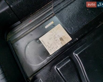 Черный Фольксваген Гольф, объемом двигателя 1.6 л и пробегом 245 тыс. км за 3950 $, фото 18 на Automoto.ua