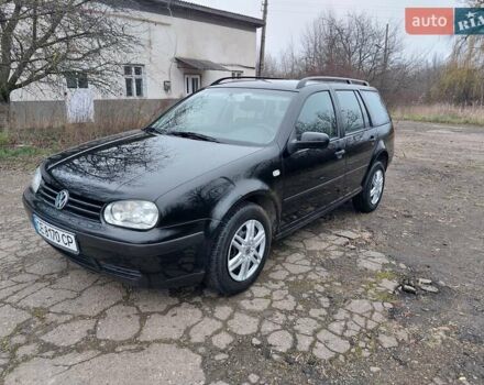 Черный Фольксваген Гольф, объемом двигателя 1.6 л и пробегом 245 тыс. км за 3950 $, фото 56 на Automoto.ua