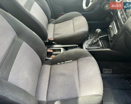 Фольксваген Гольф 2000 в Хмельницком на Automoto.ua Черный Фольксваген Гольф, объемом двигателя 1.6 л и пробегом 220 тыс. км за 3850 $, фото 18 на Automoto.ua