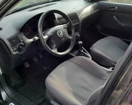 Черный Фольксваген Гольф, объемом двигателя 1.6 л и пробегом 190 тыс. км за 4200 $, фото 9 на Automoto.ua