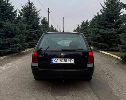 Черный Фольксваген Гольф, объемом двигателя 1.6 л и пробегом 252 тыс. км за 4500 $, фото 5 на Automoto.ua