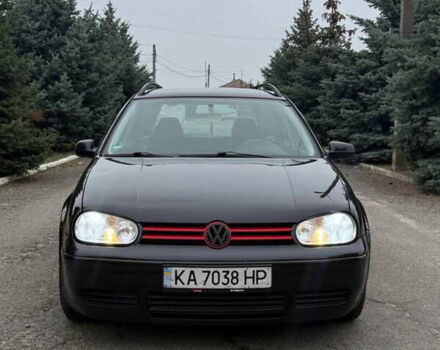 Черный Фольксваген Гольф, объемом двигателя 1.6 л и пробегом 252 тыс. км за 4500 $, фото 1 на Automoto.ua