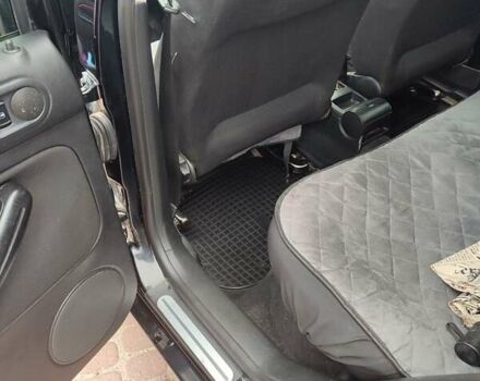 Черный Фольксваген Гольф, объемом двигателя 1.6 л и пробегом 232 тыс. км за 4800 $, фото 10 на Automoto.ua