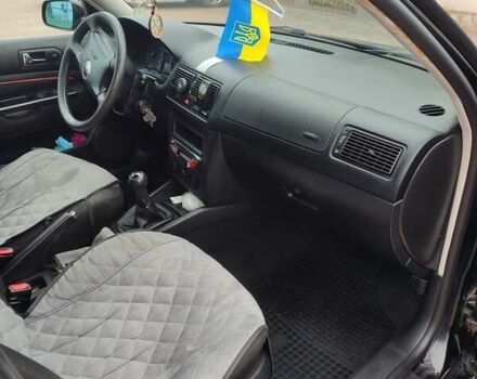 Черный Фольксваген Гольф, объемом двигателя 1.6 л и пробегом 232 тыс. км за 4800 $, фото 3 на Automoto.ua