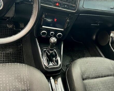 Чорний Фольксваген Гольф, об'ємом двигуна 1.6 л та пробігом 218 тис. км за 5700 $, фото 9 на Automoto.ua