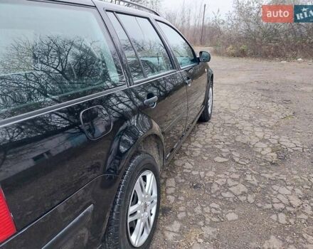 Черный Фольксваген Гольф, объемом двигателя 1.6 л и пробегом 245 тыс. км за 3950 $, фото 45 на Automoto.ua