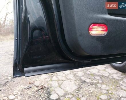 Черный Фольксваген Гольф, объемом двигателя 1.6 л и пробегом 245 тыс. км за 3950 $, фото 28 на Automoto.ua