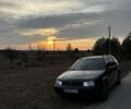 Черный Фольксваген Гольф, объемом двигателя 1.9 л и пробегом 290 тыс. км за 5000 $, фото 1 на Automoto.ua