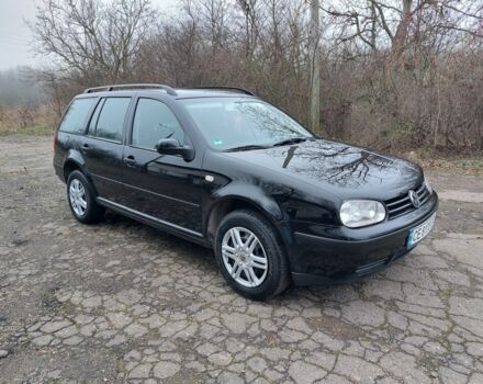 Черный Фольксваген Гольф, объемом двигателя 1.6 л и пробегом 245 тыс. км за 3950 $, фото 6 на Automoto.ua