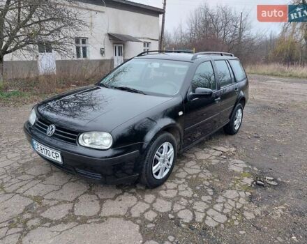 Черный Фольксваген Гольф, объемом двигателя 1.6 л и пробегом 245 тыс. км за 3950 $, фото 57 на Automoto.ua