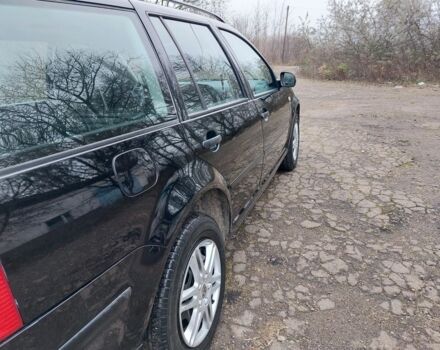 Черный Фольксваген Гольф, объемом двигателя 1.6 л и пробегом 245 тыс. км за 3950 $, фото 22 на Automoto.ua