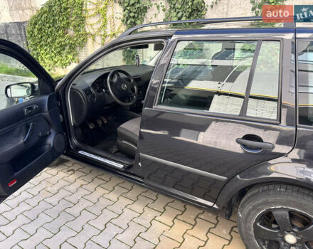 Фольксваген Гольф 2000 в Хмельницком на Automoto.ua Черный Фольксваген Гольф, объемом двигателя 1.6 л и пробегом 220 тыс. км за 3850 $, фото 6 на Automoto.ua