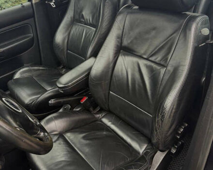 Черный Фольксваген Гольф, объемом двигателя 1.6 л и пробегом 252 тыс. км за 4500 $, фото 9 на Automoto.ua