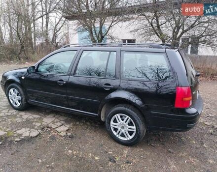 Черный Фольксваген Гольф, объемом двигателя 1.6 л и пробегом 245 тыс. км за 3950 $, фото 5 на Automoto.ua