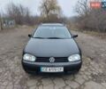 Черный Фольксваген Гольф, объемом двигателя 1.6 л и пробегом 245 тыс. км за 3950 $, фото 55 на Automoto.ua