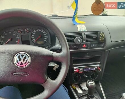 Черный Фольксваген Гольф, объемом двигателя 1.6 л и пробегом 232 тыс. км за 4800 $, фото 15 на Automoto.ua