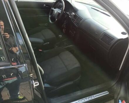 Чорний Фольксваген Гольф, об'ємом двигуна 1.6 л та пробігом 213 тис. км за 4500 $, фото 3 на Automoto.ua