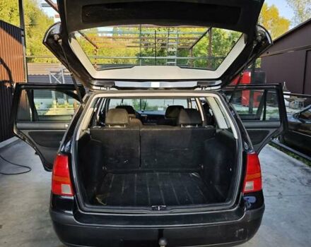 Черный Фольксваген Гольф, объемом двигателя 1.6 л и пробегом 350 тыс. км за 4100 $, фото 11 на Automoto.ua