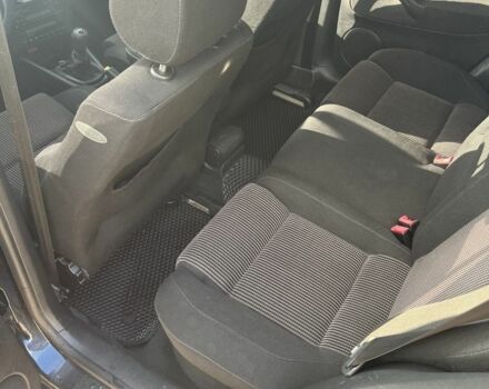 Черный Фольксваген Гольф, объемом двигателя 1.6 л и пробегом 251 тыс. км за 4300 $, фото 12 на Automoto.ua