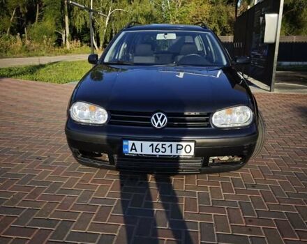 Черный Фольксваген Гольф, объемом двигателя 1.6 л и пробегом 350 тыс. км за 4100 $, фото 4 на Automoto.ua