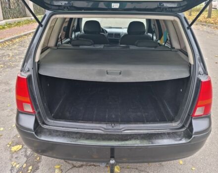 Черный Фольксваген Гольф, объемом двигателя 1.4 л и пробегом 300 тыс. км за 3900 $, фото 6 на Automoto.ua