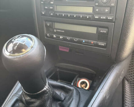 Черный Фольксваген Гольф, объемом двигателя 1.6 л и пробегом 251 тыс. км за 4300 $, фото 12 на Automoto.ua