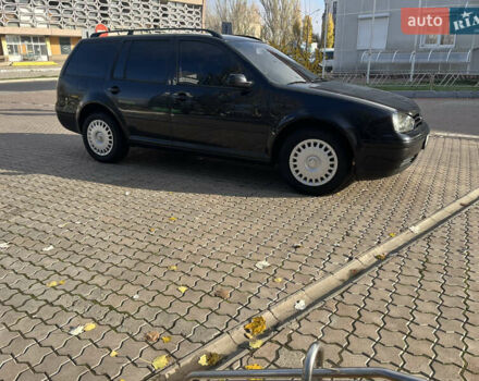 Черный Фольксваген Гольф, объемом двигателя 1.6 л и пробегом 251 тыс. км за 4300 $, фото 5 на Automoto.ua