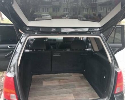 Черный Фольксваген Гольф, объемом двигателя 1.39 л и пробегом 280 тыс. км за 3600 $, фото 8 на Automoto.ua