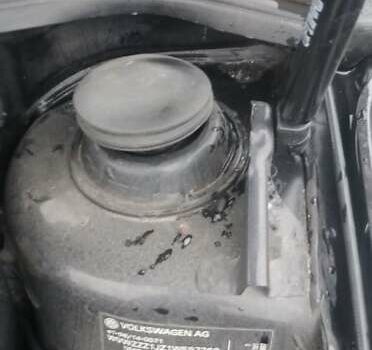 Черный Фольксваген Гольф, объемом двигателя 1.6 л и пробегом 269 тыс. км за 4600 $, фото 2 на Automoto.ua