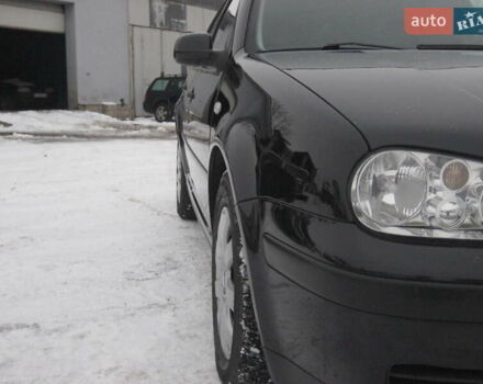 Чорний Фольксваген Гольф, об'ємом двигуна 1.6 л та пробігом 237 тис. км за 4499 $, фото 9 на Automoto.ua