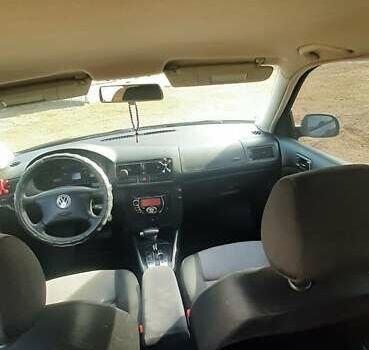 Черный Фольксваген Гольф, объемом двигателя 1.9 л и пробегом 314 тыс. км за 5000 $, фото 9 на Automoto.ua