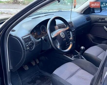 Черный Фольксваген Гольф, объемом двигателя 1.6 л и пробегом 272 тыс. км за 4500 $, фото 42 на Automoto.ua