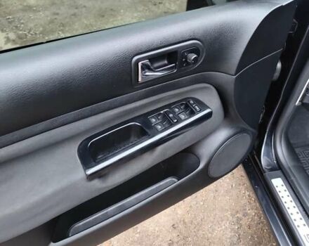 Черный Фольксваген Гольф, объемом двигателя 1.39 л и пробегом 212 тыс. км за 4700 $, фото 20 на Automoto.ua