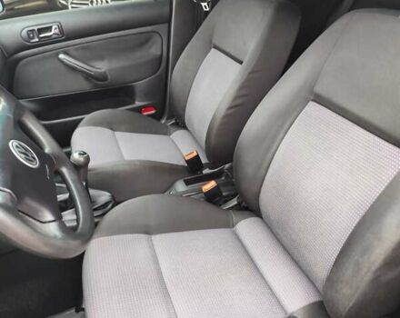 Черный Фольксваген Гольф, объемом двигателя 1.39 л и пробегом 212 тыс. км за 4700 $, фото 18 на Automoto.ua