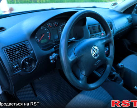 Чорний Фольксваген Гольф, об'ємом двигуна 1.6 л та пробігом 292 тис. км за 4500 $, фото 5 на Automoto.ua