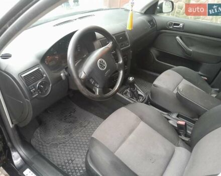 Черный Фольксваген Гольф, объемом двигателя 1.6 л и пробегом 185 тыс. км за 2900 $, фото 20 на Automoto.ua