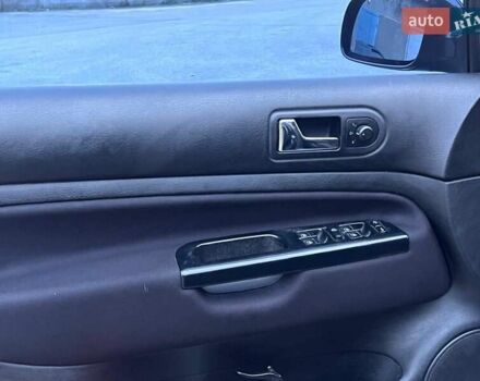 Черный Фольксваген Гольф, объемом двигателя 1.6 л и пробегом 272 тыс. км за 4500 $, фото 9 на Automoto.ua