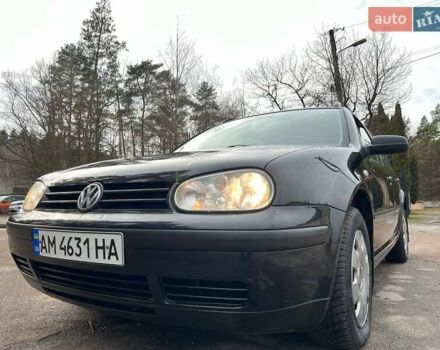 Черный Фольксваген Гольф, объемом двигателя 1.6 л и пробегом 241 тыс. км за 4200 $, фото 6 на Automoto.ua