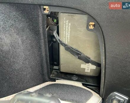 Черный Фольксваген Гольф, объемом двигателя 1.6 л и пробегом 136 тыс. км за 5700 $, фото 51 на Automoto.ua