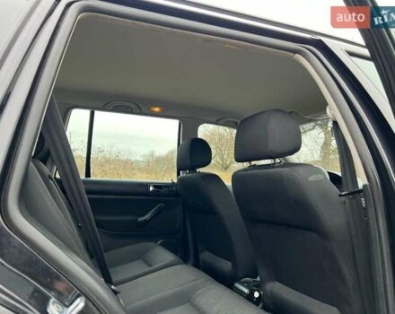 Черный Фольксваген Гольф, объемом двигателя 1.6 л и пробегом 136 тыс. км за 5700 $, фото 26 на Automoto.ua