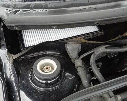 Черный Фольксваген Гольф, объемом двигателя 1.6 л и пробегом 136 тыс. км за 5700 $, фото 18 на Automoto.ua