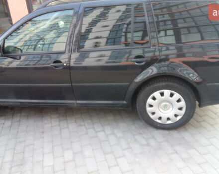 Черный Фольксваген Гольф, объемом двигателя 1.39 л и пробегом 204 тыс. км за 4000 $, фото 4 на Automoto.ua