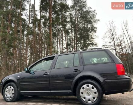 Черный Фольксваген Гольф, объемом двигателя 1.6 л и пробегом 241 тыс. км за 4200 $, фото 3 на Automoto.ua