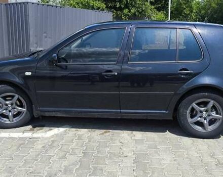 Черный Фольксваген Гольф, объемом двигателя 1.39 л и пробегом 311 тыс. км за 3800 $, фото 1 на Automoto.ua