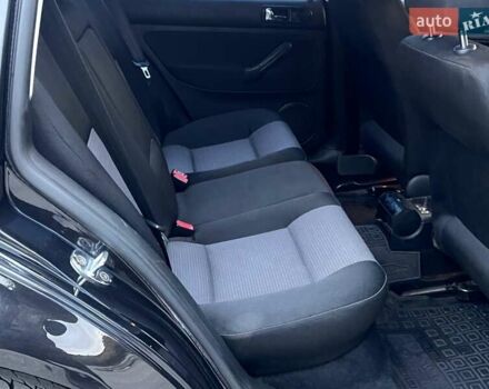 Черный Фольксваген Гольф, объемом двигателя 1.6 л и пробегом 272 тыс. км за 4500 $, фото 33 на Automoto.ua